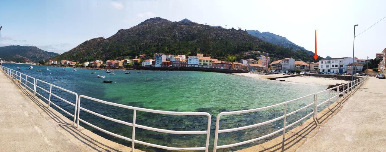 Appartamento Acogedor ático a pie de mar y montaña. O Pindo Esterno foto